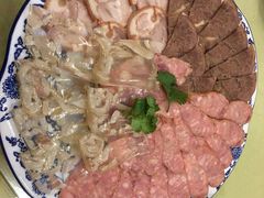-鹤乡东北菜(崮山路店)