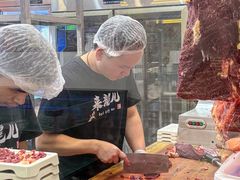 -来龍儿鲜切牛肉自助老火锅