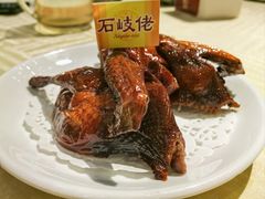 招牌烤乳鸽-石岐佬中山菜馆(张溪店)