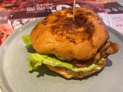 -必胜客(仲盛商城王安宇主题店)