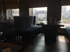 靠窗位-小天鹅戴斯酒店鲸鲨百汇创作料理