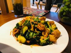 油条拍黄瓜-觅山云南菜(泊富ICITY店)