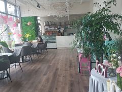 -荣耀.西式融合餐厅(留云湖店)