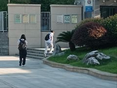 -浙江大学附属中学(丁兰校区)