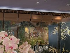 -八府香鸭·啫啫煲(华山路店)