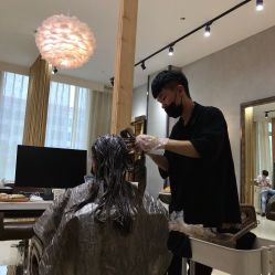 -HAIR HERE造型