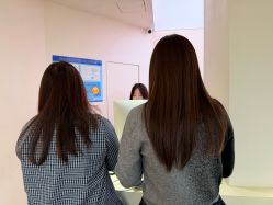 -SALON DE VANHADA