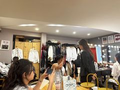 -花儿照相馆·最美证件照(红旗街万达店)