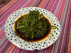 -香巴拉云南餐厅(华莱坞店)