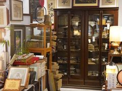 -邊城書店