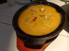 -阿瓦山寨·湘菜现炒·剁椒鱼头王(咸阳总店)