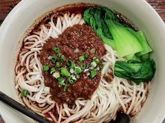 重庆摊摊面麻辣味-李先生牛肉面大王(北京站售票厅餐厅)
