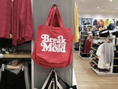 -优衣库(太原茂业天地店)