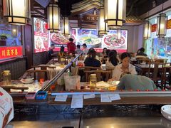 -川流不息·地道川菜·小龙虾(新松江路店)