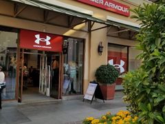 -UNDER ARMOUR(八达岭奥莱店)