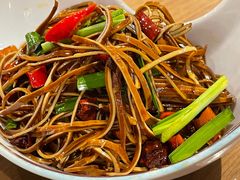 -有红鸡毛店·川菜(建设路店)