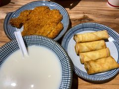 雪菜黄鱼春卷-南小蟹手工點心(三里屯店)