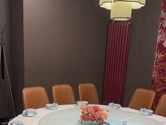 -鑫巴蜀小镇 · 水煮鱼专研店(玉桥店)