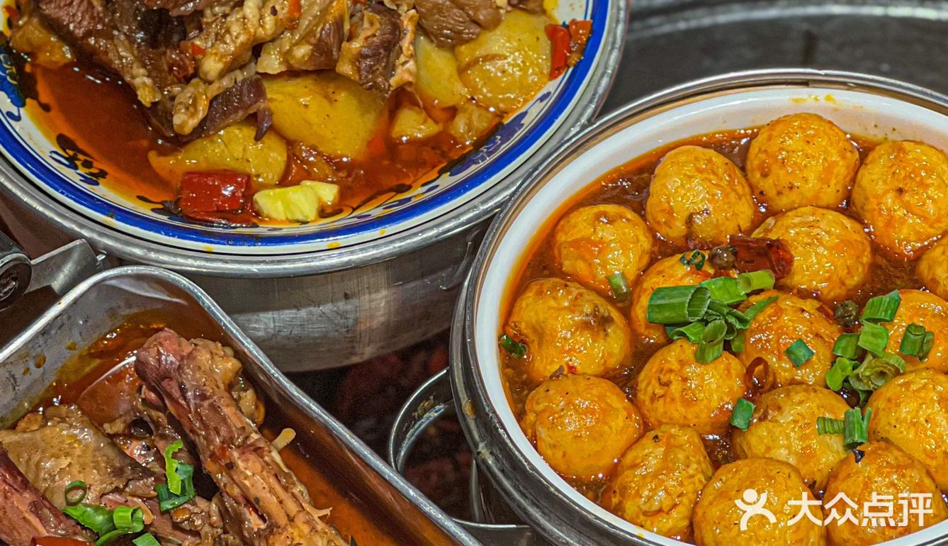 这家东莞首家我可惦记好久啦 / 头牌烧菜火锅香迷糊了