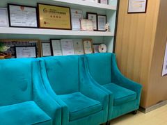 -雅悦齿科(顾村公园店)