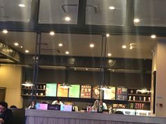 大堂-星巴克臻选(盐城金鹰聚龙湖店)