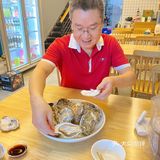 沉浸式剥蚝 | 港口路温馨的生蚝小店