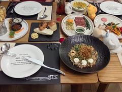 -Mark&Mars Restaurant