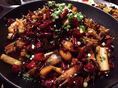 干锅虾-胡桃里乐队酒馆(鎏嘉码头店)