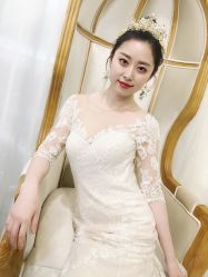 -艾米丽婚纱礼服