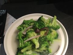 鸡枞菌烩西兰花-赠李白·如诗的川味(余杭万达广场店)