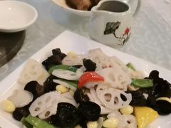 -御满江海鲜酒家(洛溪新城店)