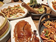 -草窝烤鸭·新京菜(振华广场店)