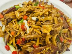 -湖南人家湘菜馆(镇江路店)