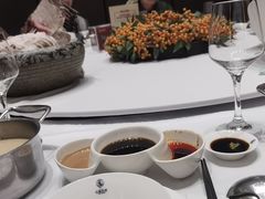 -红鼎豆捞·非遗鲍皇汤火锅(宝丰路店)