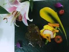 煎牛扒鲜菌少司-威克特披萨汉堡