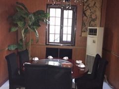 包厢-布衣草棚风格餐厅