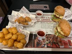 -The Habit Burger Grill 哈比特汉堡(世博店)