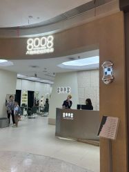 点击看大图 -八佰伴8008星级形象店