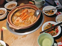 -蔡婶牛腩牛杂煲(长安万科店)
