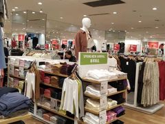 -优衣库(太原龙湖万达广场店)