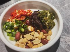 -野山舂·贵州现舂酸汤牛肉(民生路店)