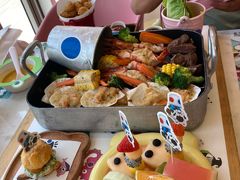 -水桶王国主题餐厅·聚会·生日派对·亲子活动·家庭套餐(亚龙湾希尔顿店)