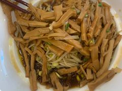 -山明水秀大饭店