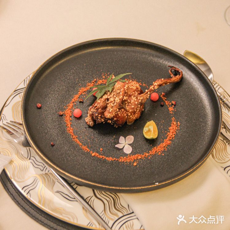 叮🔔～今日份的浪漫是IF艺术美学餐厅给的✨