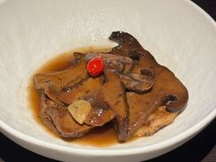 榛子黑醋牛肝菌-庐灶江南·江南菜·四合院Bistro(东直门雍和宫·原华侨宾馆店)