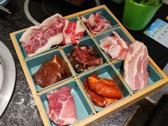 -烤路里·韩国品质自助烤肉(石路天虹4号店)
