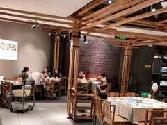 大堂-巴奴毛肚火锅(淮河路店)
