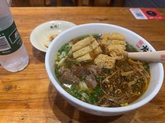 -湘人龙记老长沙米粉(鸟巢店)