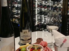 -wineapp葡萄酒餐吧(外滩金融中心店)