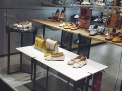 -BeLLE 百丽(上海月星环球港店)